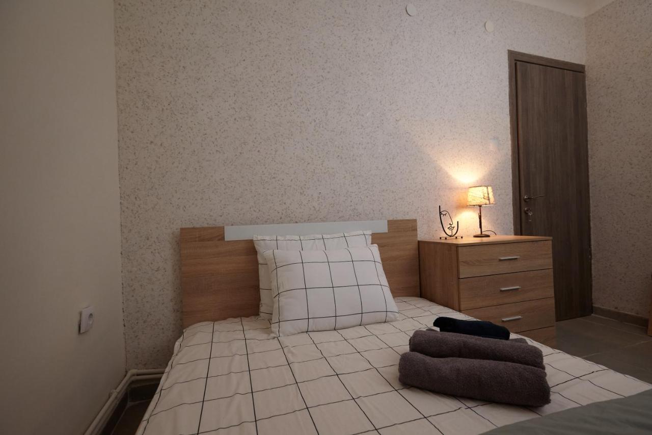 Apartment Stylish Kosher Oasis Near The Airport And Beach