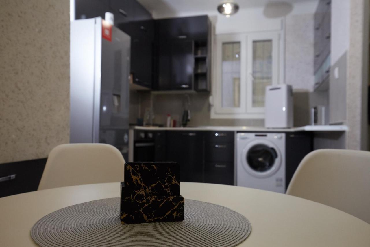 Stylish Kosher Oasis Near The Airport And Beach Apartment *